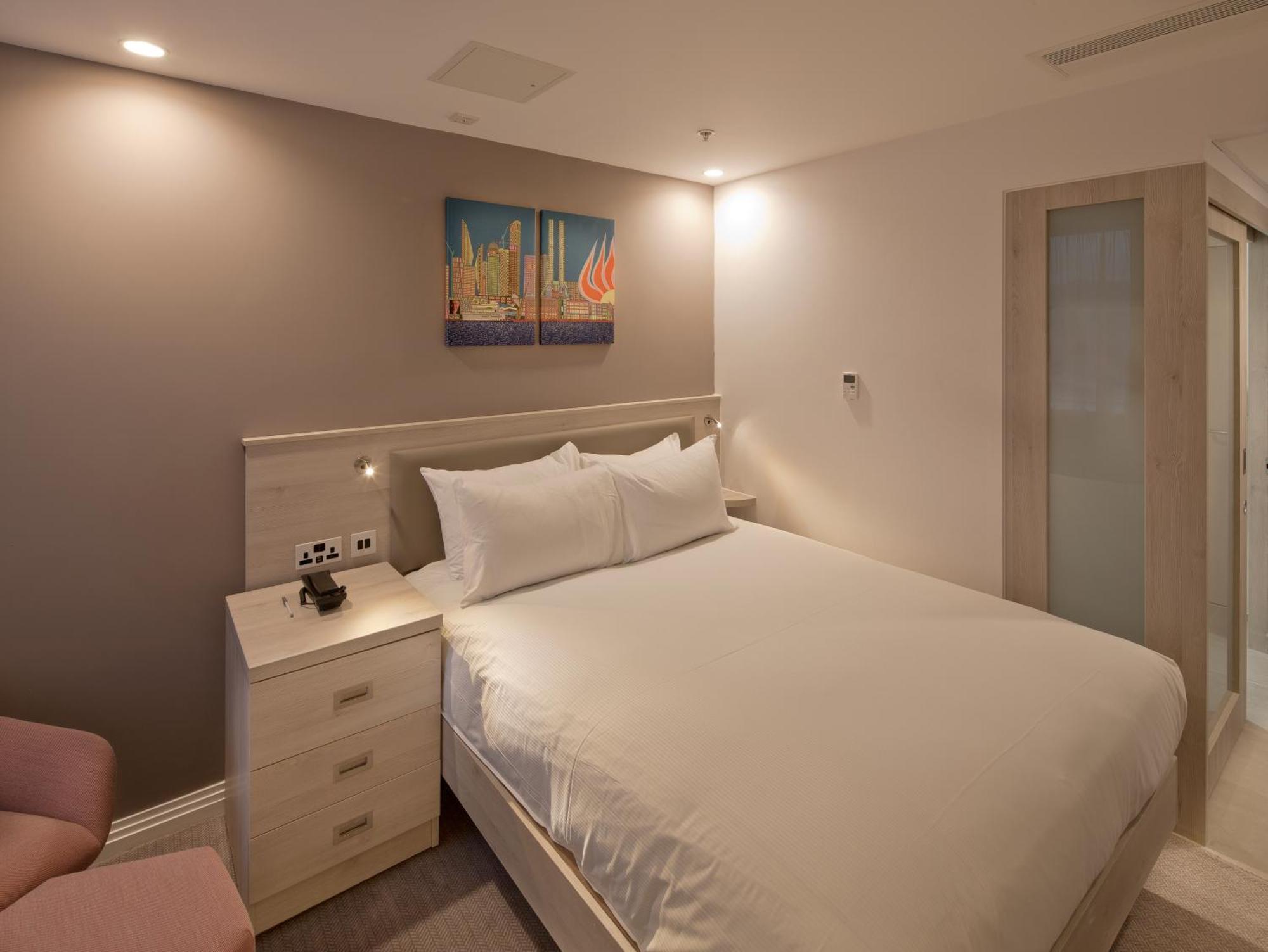 Hotel Hampton By Hilton Leeds Centre 3*