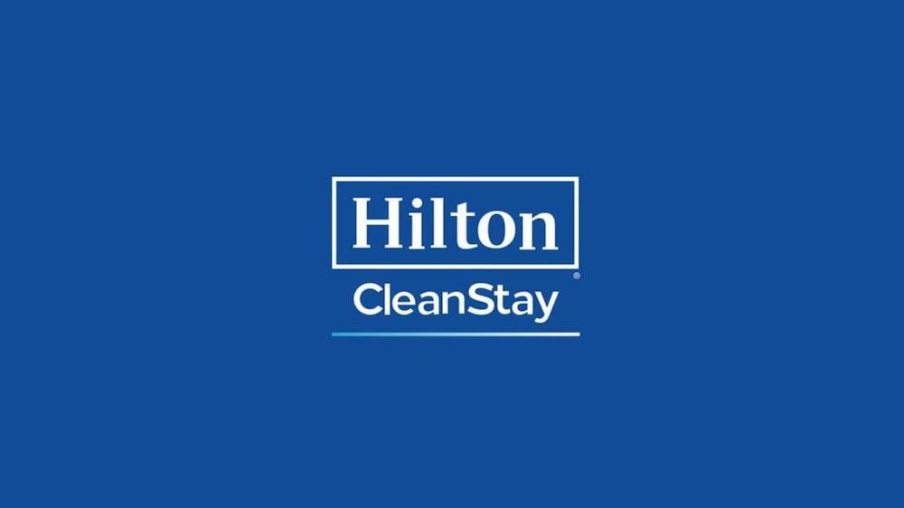 Hotel Hampton By Hilton Centre 3*